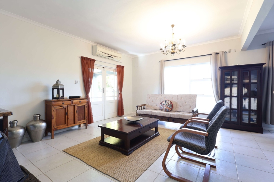 4 Bedroom Property for Sale in Klein Drakenstein Western Cape